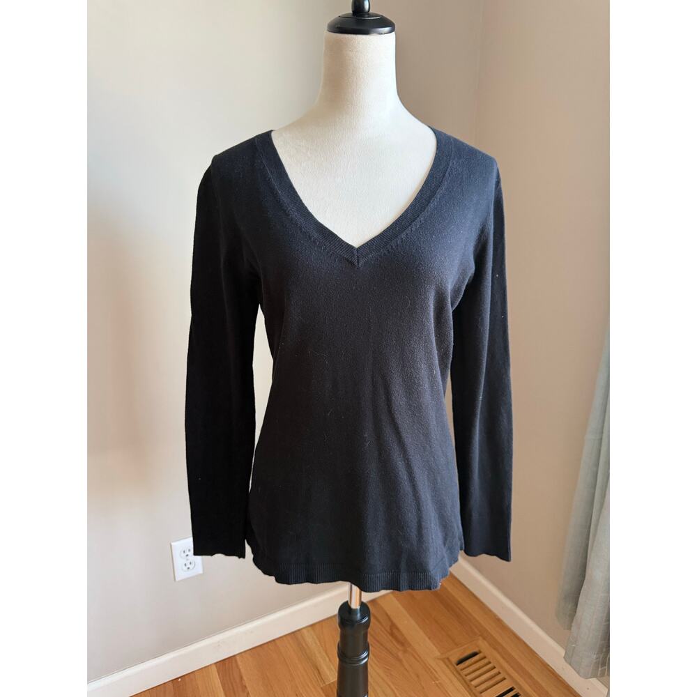 Eddie‎ Bauer Black V Neck Cotton Cashmere Sweater Women’s Size M Capsule Cozy